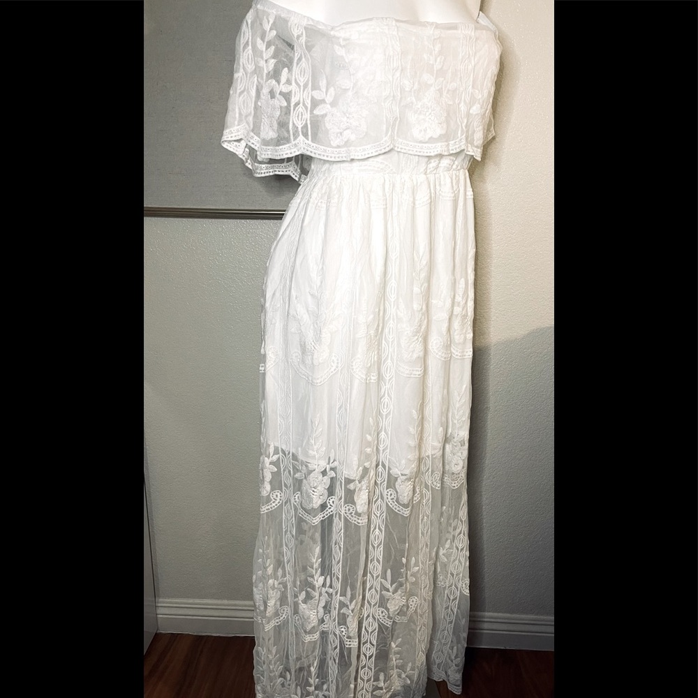 Lace dress NWOT